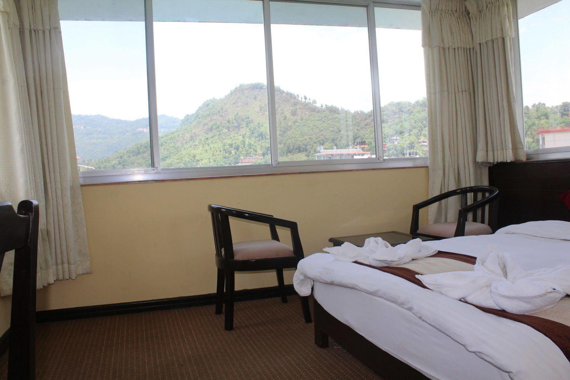 Hotel Lake Star Pokhara Exterior foto
