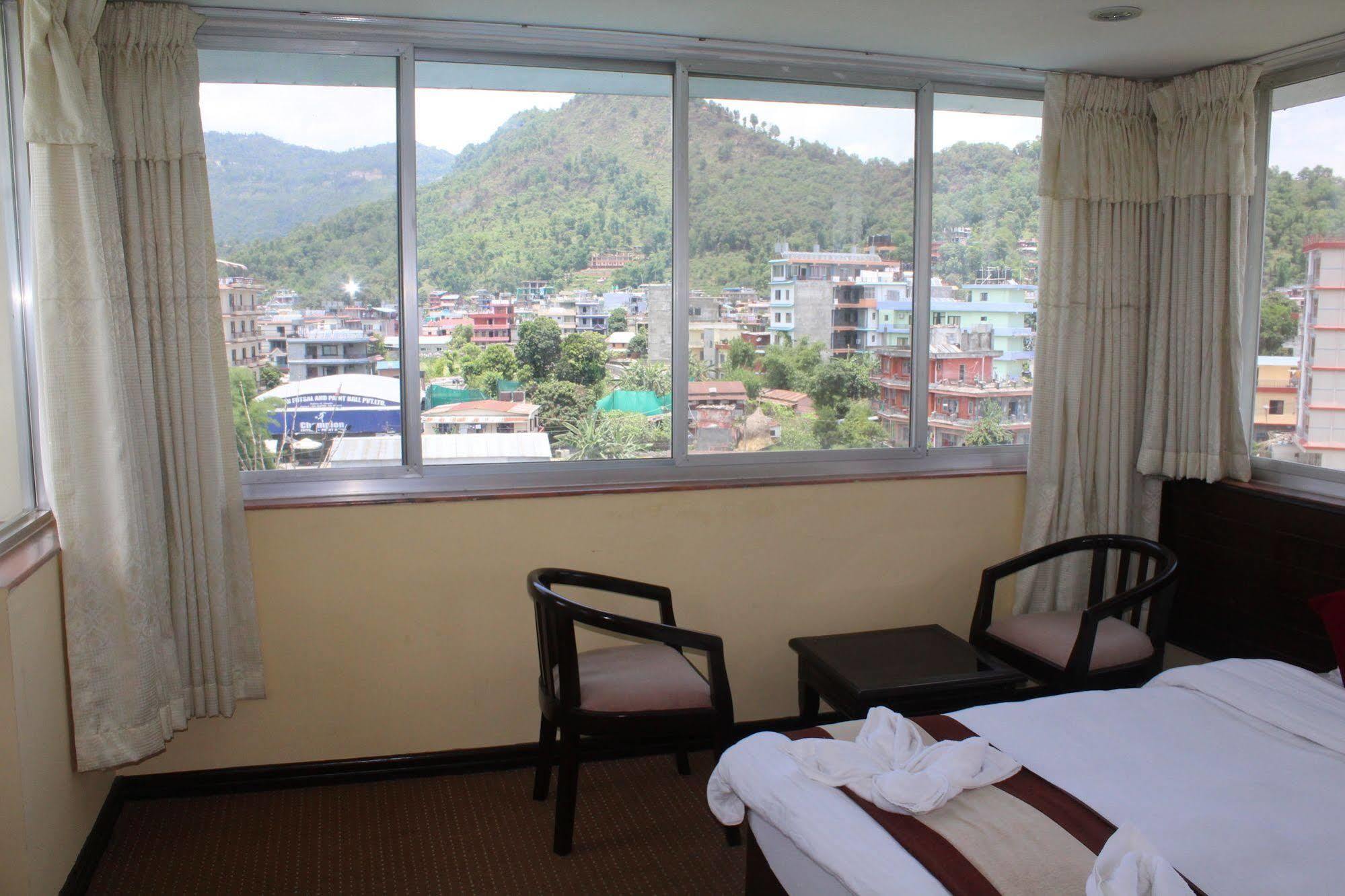 Hotel Lake Star Pokhara Exterior foto