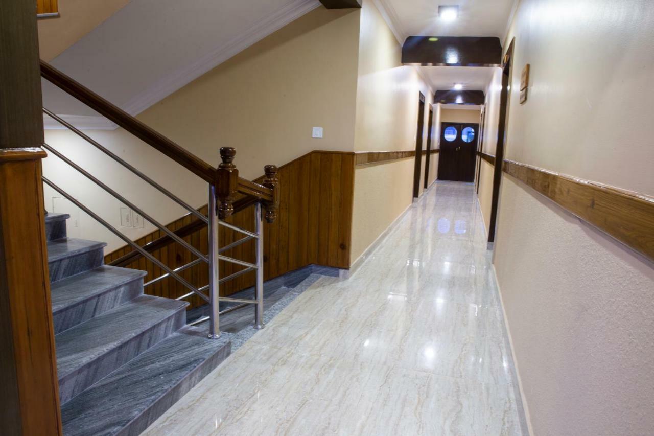 Hotel Lake Star Pokhara Exterior foto