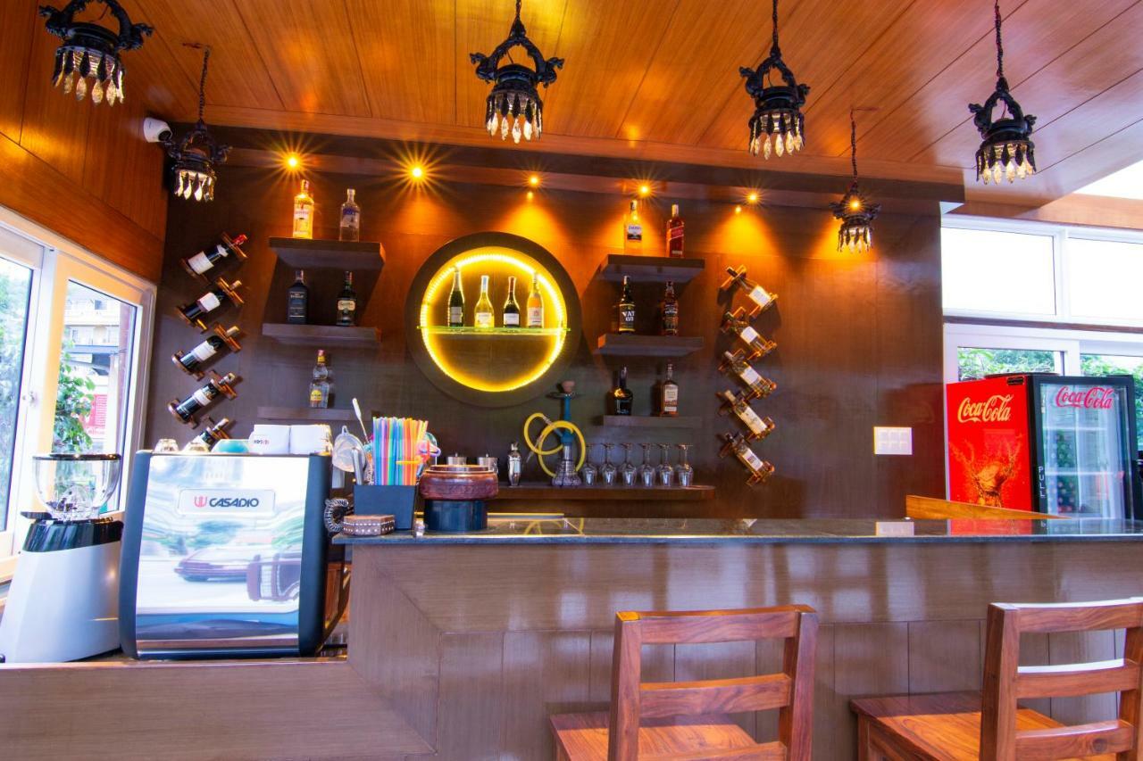 Hotel Lake Star Pokhara Exterior foto